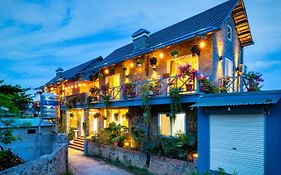 An Thai Homestay And Bar